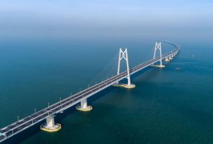 China open the world's longest bridge on sea, Hong Kong to Mainland
