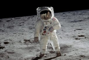USA wants its astronauts to return to the Moon in the year 2024
