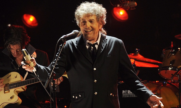 Bob Dylan sells his music rights to Universal Music