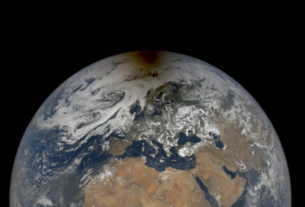 NASA captures photograph the moon's shadow on Earth during an eclipse