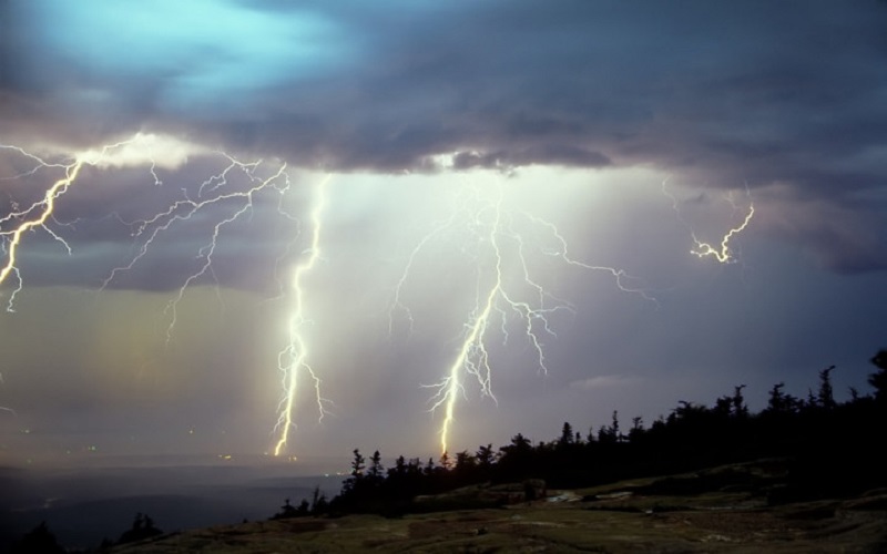 How Covid-19 has reduced the number of lightning strikes on Earth